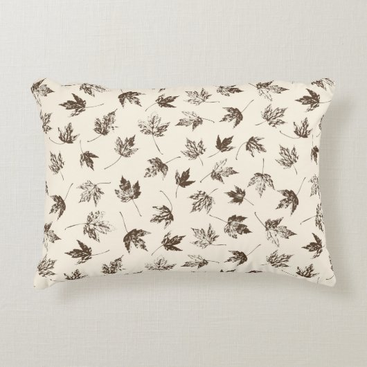 秋の葉メープルクリーム – シームレスなパターン。 アクセントクッション (正面)