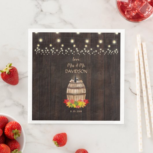 秋の葉ワインバレルヴィネヤードズ結婚ズ (インサイチュ)