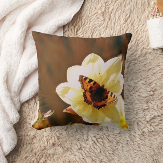 秋の蝶 クッション (ブランケット)