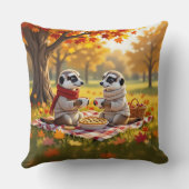 秋の衣装を身に着けた可愛いメルカットをピクニックに クッション (裏面)