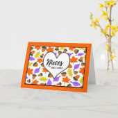 秋の誕生日でニース葉とどんぐり カード (黄色い花)