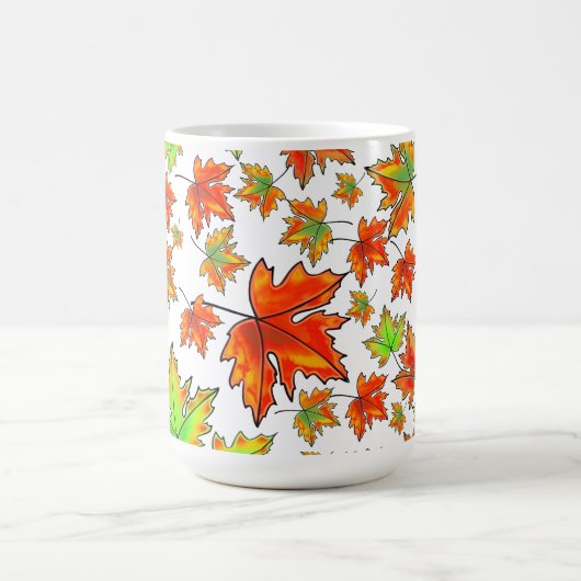 秋の赤い緑の離れオレンジのカエデ離れの コーヒーマグカップ (中央)