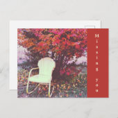 秋の赤い落ち葉と空の椅子の写真 - 会いたい ポストカード (正面/裏面)