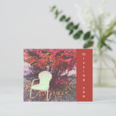 秋の赤い落ち葉と空の椅子の写真 - 会いたい ポストカード (スタンド正面)