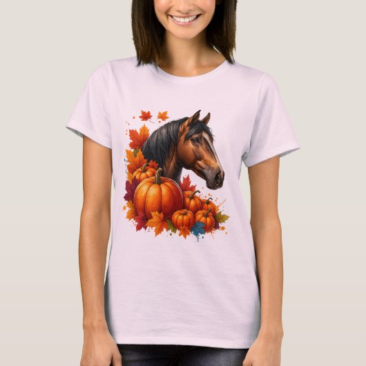 秋の馬とカボチャ - あたたかな落ち葉と農場 Tシャツ (正面)
