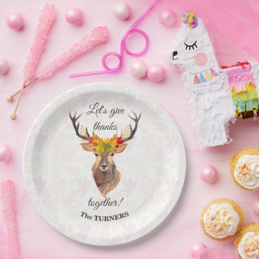 秋の鹿が一緒に与え感謝祭感謝していを行う ペーパープレート (パーティー)