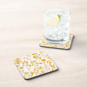 秋の黄金色の花柄 コースター (右側)