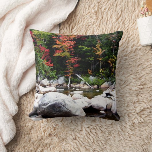 秋のKancamagus Highway クッション (ブランケット)