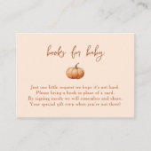 秋はベビーのための小さなカボチャの本をplaid エンクロージャーカード (正面)