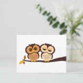 秋をテーマにしたフクロウズウェディングRSVP インビテーションポストカード (スタンド正面)