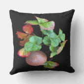 秋インストロベリーシーズンバックヤードガーデンフォト アウトドアクッション (裏面)