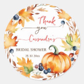 秋インラブパンプキ葉ンリースブライダルシャワー ラウンドシール (正面)