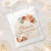 秋インラブボホテラコッタパンプキンブライダルシャワー フェイバーバッグ (クリップ留めされた状態)