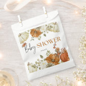 秋インlove pumpkinフローラベビーシャワー招待状 フェイバーバッグ (クリップ留めされた状態)