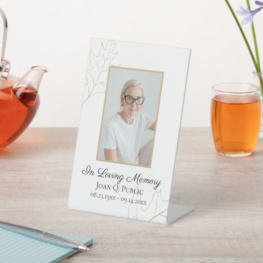 秋オ離れークお祝いの葬儀 台座サイン (インサイチュ)