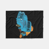 秋カボチャ収穫時間古いピックアップファームトラック フリースブランケット (正面(横))