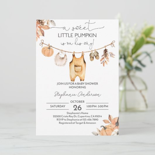 秋カボチャ男の子の衣服赤ちゃんのシャワーInvitati 招待状 (スタンド正面)