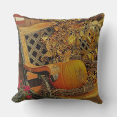 秋シーン – カボチャとビタースウィートつる植物オンベンチ クッション (正面)