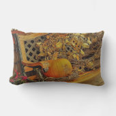 秋シーン – カボチャとビタースウィートつる植物オンベンチ ランバークッション (正面)