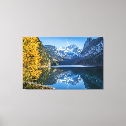 秋ダシュタイン山Gosause Lakに反射 キャンバスプリント (正面)