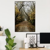 秋トレイルが霧に通じる ポスター (ホームオフィス)