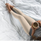 秋トレンドカラーピーチ赤面 無地の レギンス