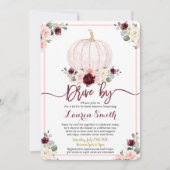 秋ドライブbyベビーシャワー女の子バーガンディとピンク 招待状 (正面)