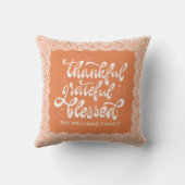 秋ハーベストオレンジリーフ引用文 パーソナライズされた クッション (裏面)