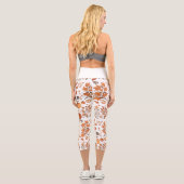 秋パターンデザイン カプリレギンス (裏面)