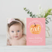 秋パンプキンオータムファースト誕生日招待状ピンク 招待状 (スタンド正面)