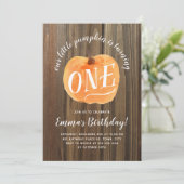 秋パンプキンオータムファースト誕生日素朴ウッド 招待状 (スタンド正面)