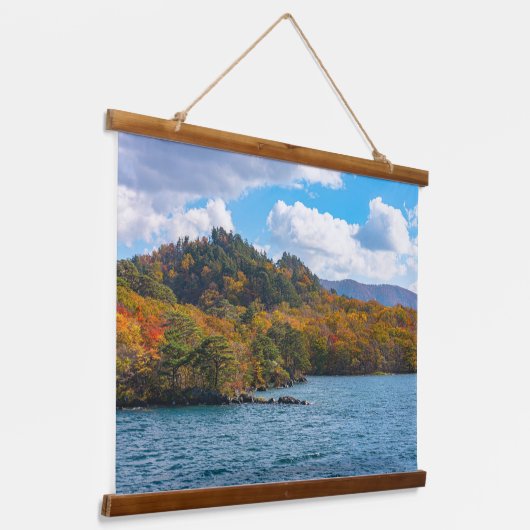 秋ビュのまわりにー十和田湖日本 吊り下げ型タペストリー (傾斜あり)