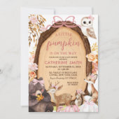 秋ピンクパンプキンウッドランド動物の赤ちゃんシャワーインヴィ 招待状 (正面)