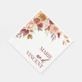 秋ブルゴーニュブラウンフローラの花結婚の スタンダードランチョンナプキン (角)