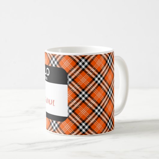 秋プレイドオレンジ白黒名前をカスタムするラベル コーヒーマグカップ (正面右)
