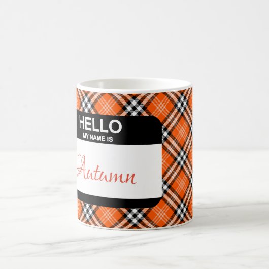秋プレイドオレンジ白黒名前をカスタムするラベル コーヒーマグカップ (中央)