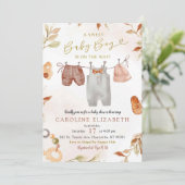 秋ボヘミアン暖かいトーン男の子服ベビーシャワー 招待状 (スタンド正面)