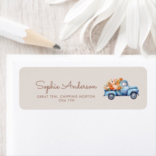 秋ボーイベビーシャワーブルーパンプキントラック ラベル (インサイチュ)