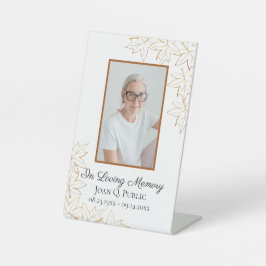 秋メープル離れお祝いの生涯の葬儀 台座サイン