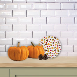 秋モダンパンプキンベリーズアコーン カッティングボード