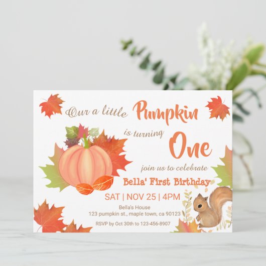 秋リスかぼちゃの最初の誕生日招待状 招待状 (スタンド正面)