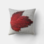 秋レッドメープルリーフオンホワイトウッド クッション (裏面)