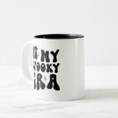 秋ヴィンテージインマイエラ不気味ーレトロハロウィーン ツートーンマグカップ (正面左)