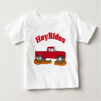 秋干し草の乗り物 ベビーTシャツ