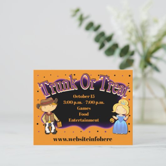 秋教会の学校のトランクまたは治療招待状 ポストカード (スタンド正面)