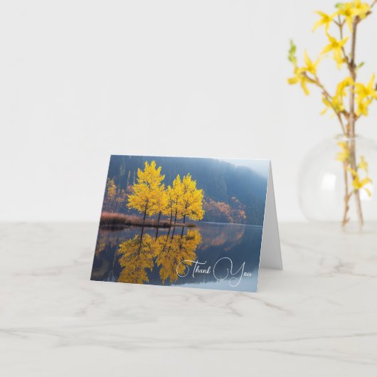 秋湖と木の悔やみや弔慰サンキューカード カード (黄色い花)