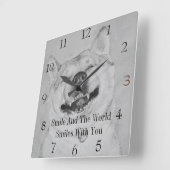 秋田の笑顔おもしろい犬の白黒の写真 スクエア壁時計 (傾斜)