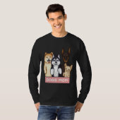 秋田ハスキー・ドバーマンとチワワが立つ Tシャツ (正面フル)