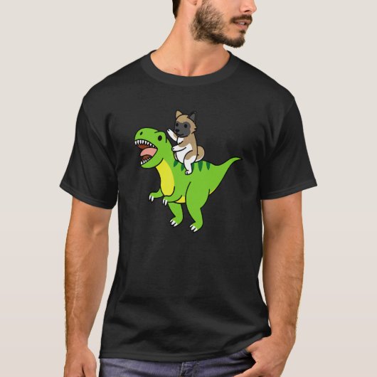 秋田犬がレックス恐竜に乗る Tシャツ (正面)