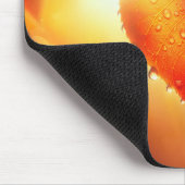 秋白熱［赤熱］光を放つの葉ハート マウスパッド (コーナー)